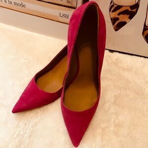 M. Gemi suede kitten heeled pointed toe shoes pink Size 9.5